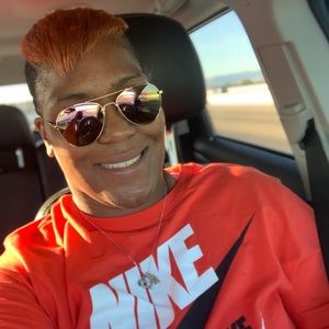 Meet your Posher, Deshaunda